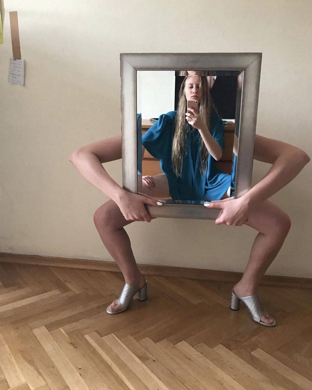 What Is Going On Here? (19 pics)