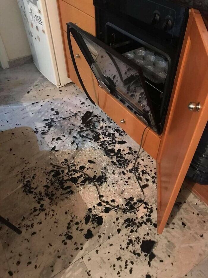 Bad Days Happen (22 pics)
