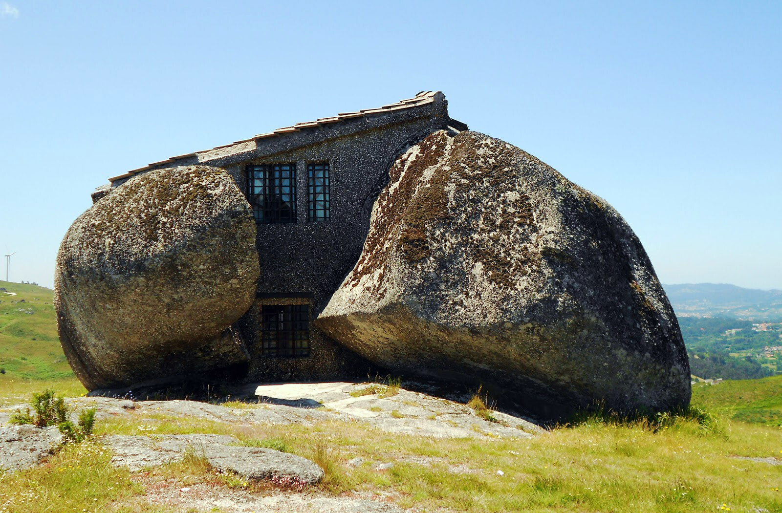 Unusual Buildings (17 pics)