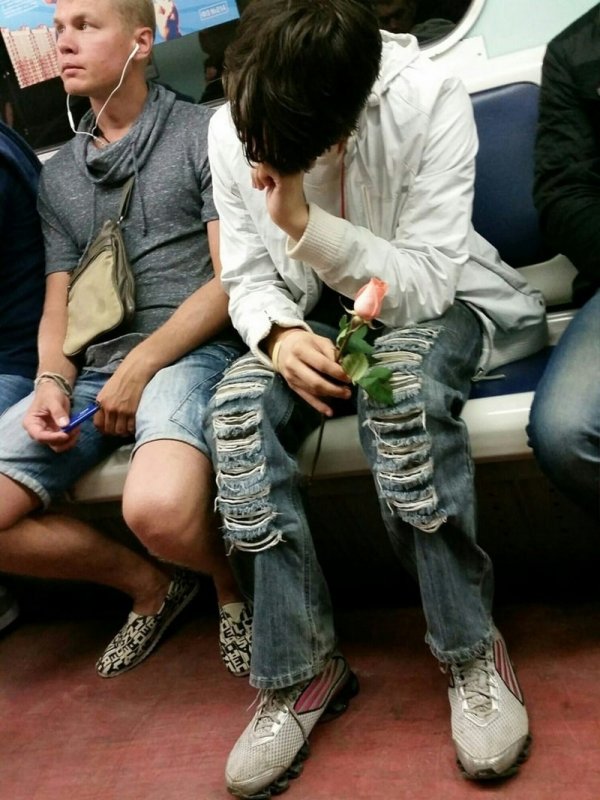 Strange People In The Subway (20 pics)