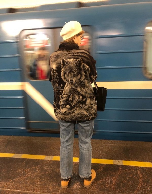 Strange People In The Subway (20 pics)