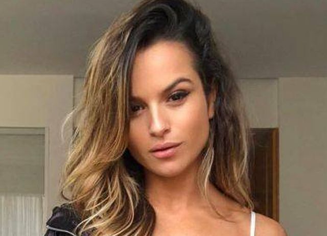 Hot Brazilian Girls (41 pics)