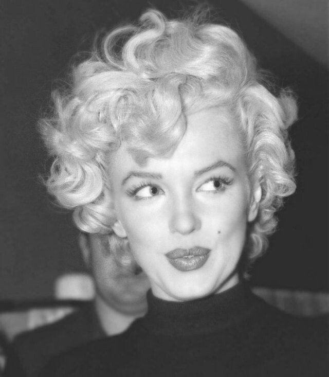 Rare Photos Of Marilyn Monroe (15 pics)