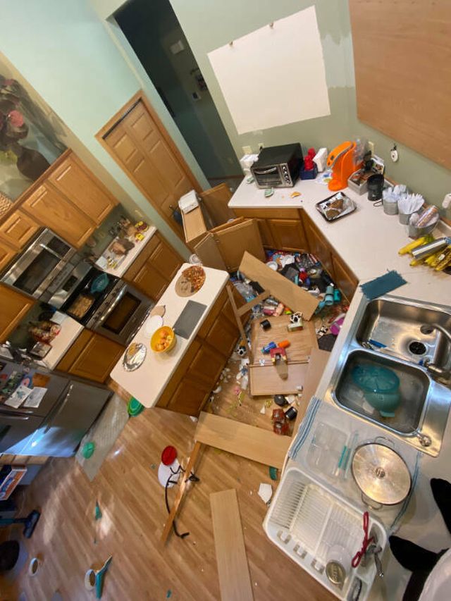 Bad Days Happen (23 pics)
