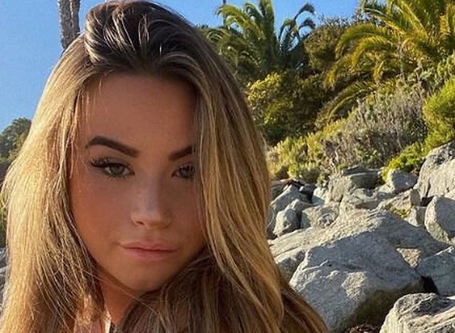 Attractive Girls (29 pics)