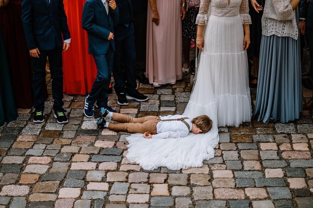 Funny Wedding Photos (16 pics)