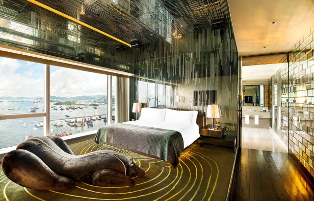 Unusual Interiors (18 pics)