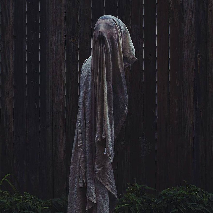 Creepy Photos (18 pics)