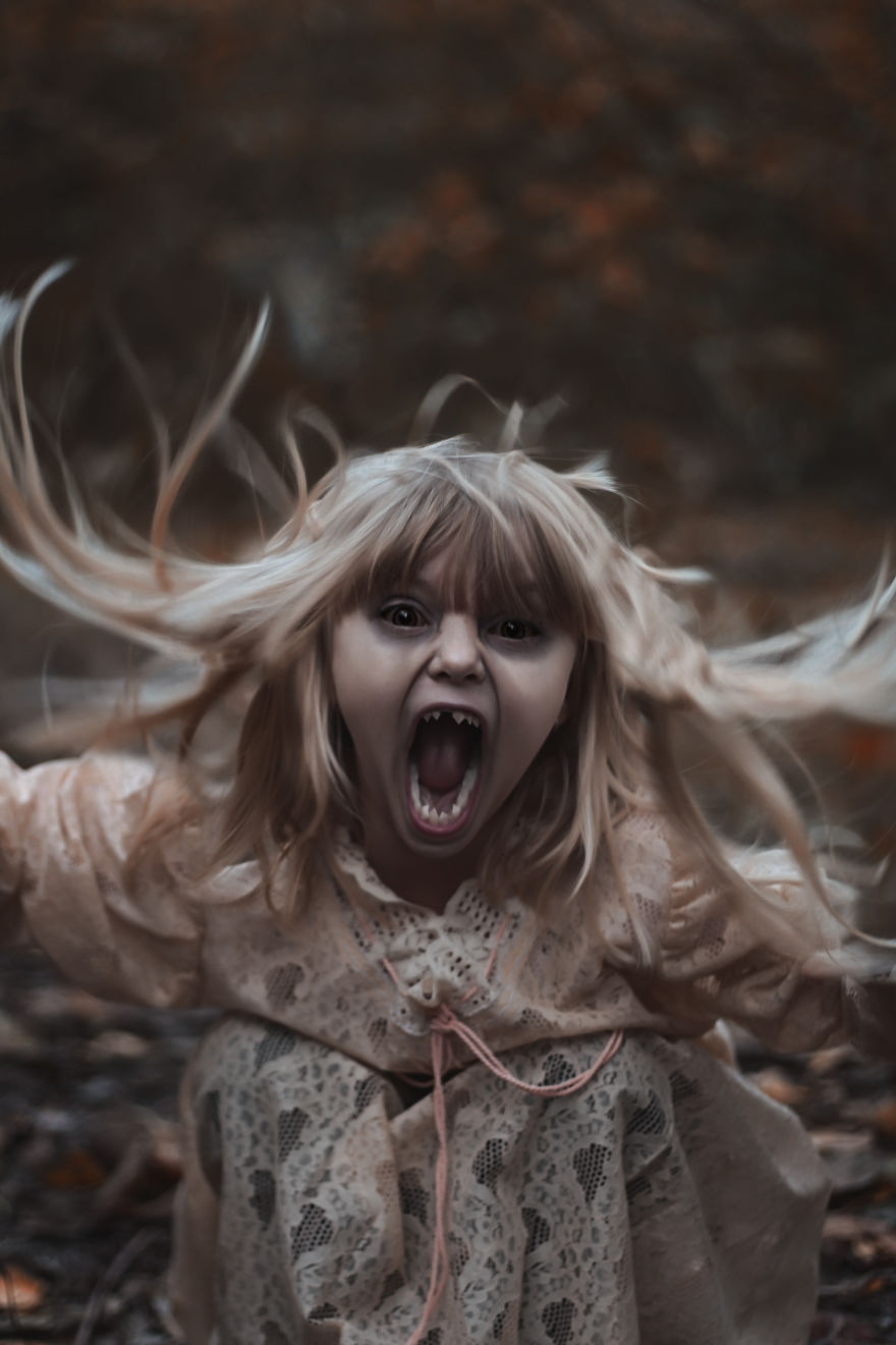 Creepy Photos (18 pics)