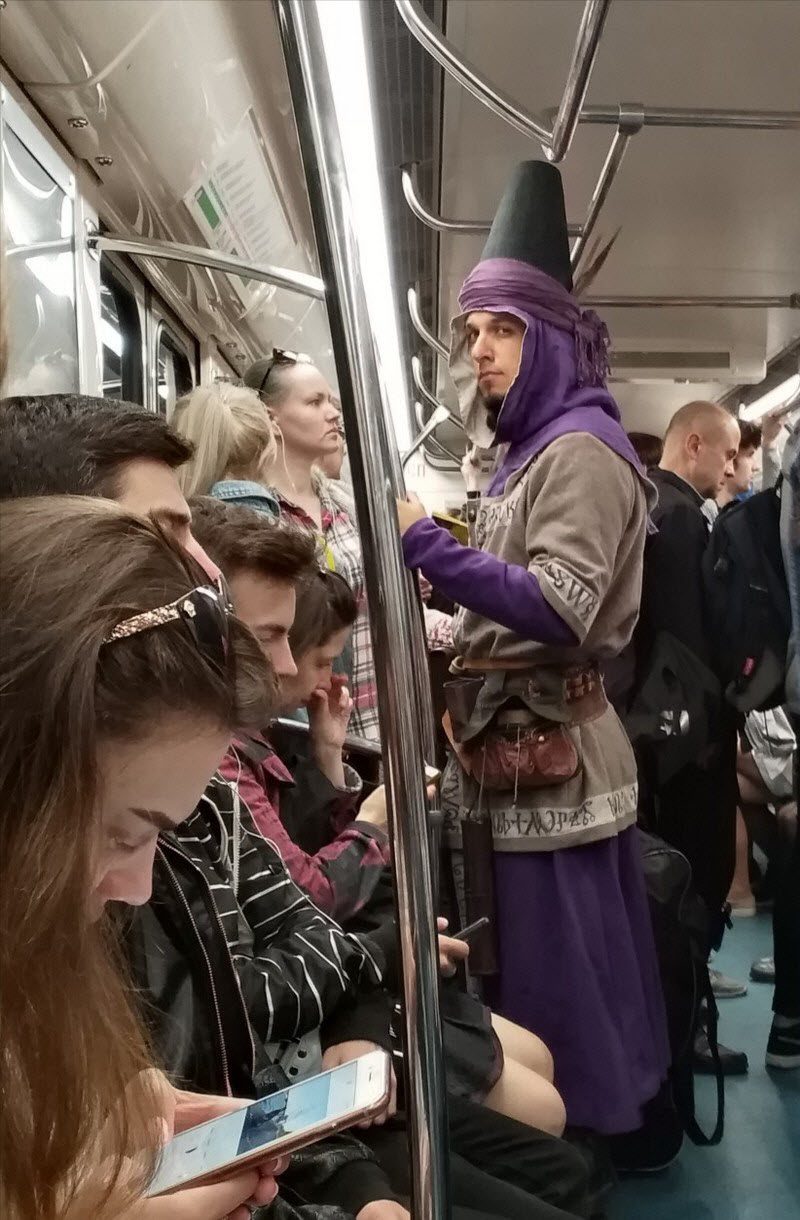 Strange People In The Subway (20 pics)