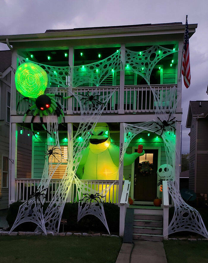 Halloween Decorations (16 pics)