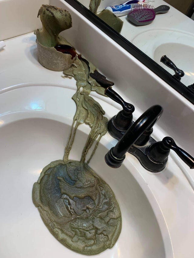 Bad Days Happen (19 pics)
