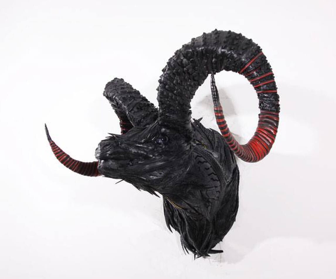 Amazing Tire Crafts (20 pics)