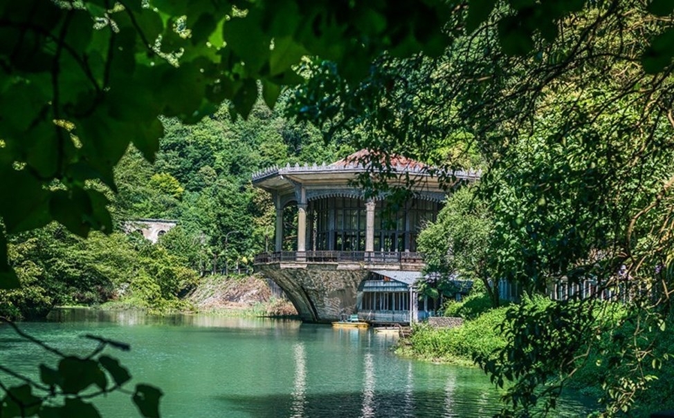 Beautiful Abandoned Places (17 pics)