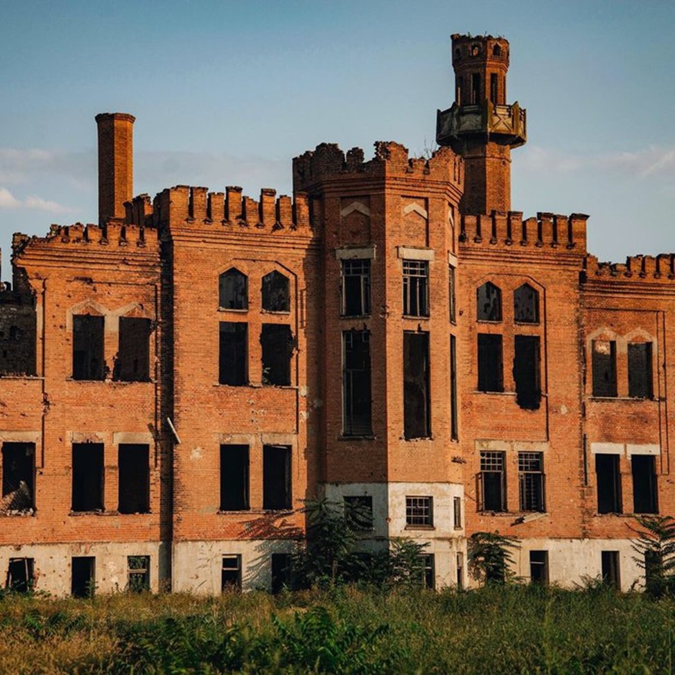 Beautiful Abandoned Places (17 pics)
