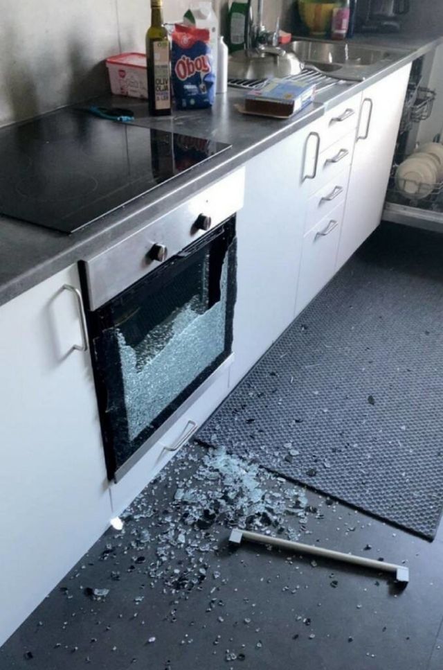 Bad Days Happen (17 pics)