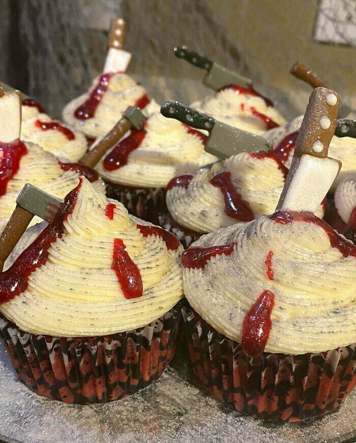 Awesome Halloween Dishes (24 pics)
