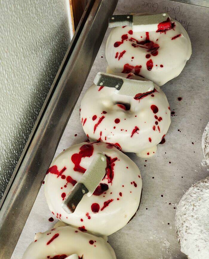 Awesome Halloween Dishes (24 pics)