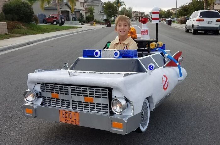 Halloween Costumes For People With Disabilities (23 pics)