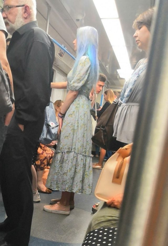 Unusual People In The Subway (22 pics)