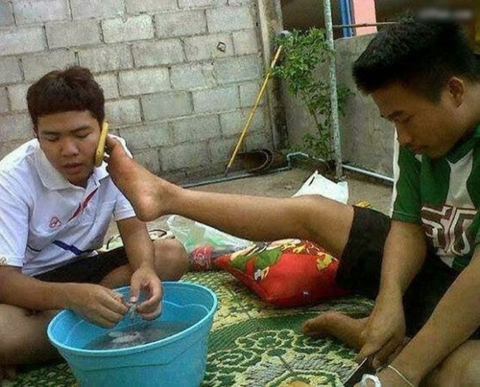 Strange Photos From Asian Countries (20 pics)