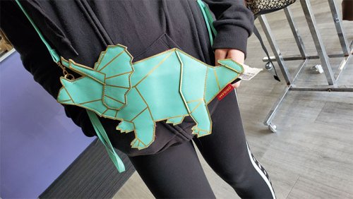 Interesting Finds In Thrift Shops (23 pics)