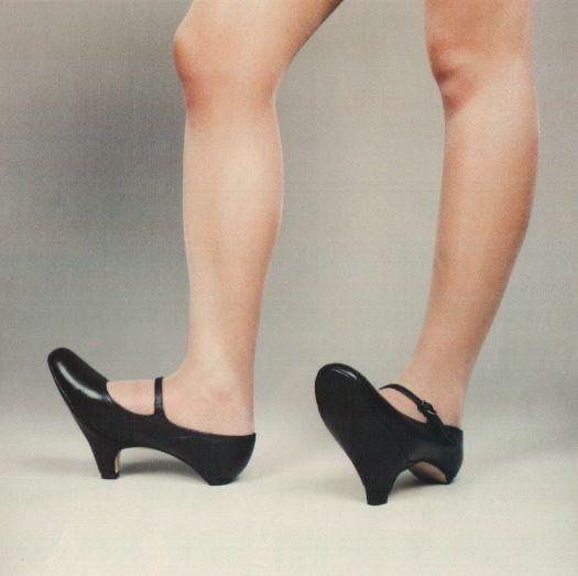 Very Strange Shoes (15 pics)