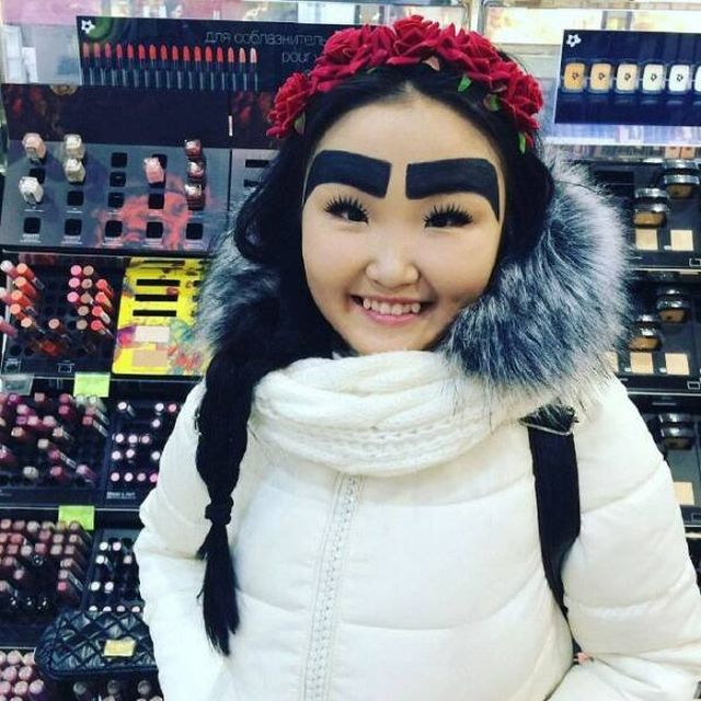 Terrible Eyebrows (24 pics)