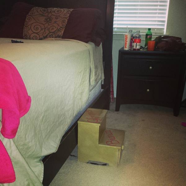 Funny Problems Of Low People (18 pics)