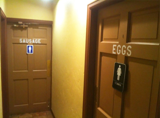 Funny Signs On Restrooms (21 pics)