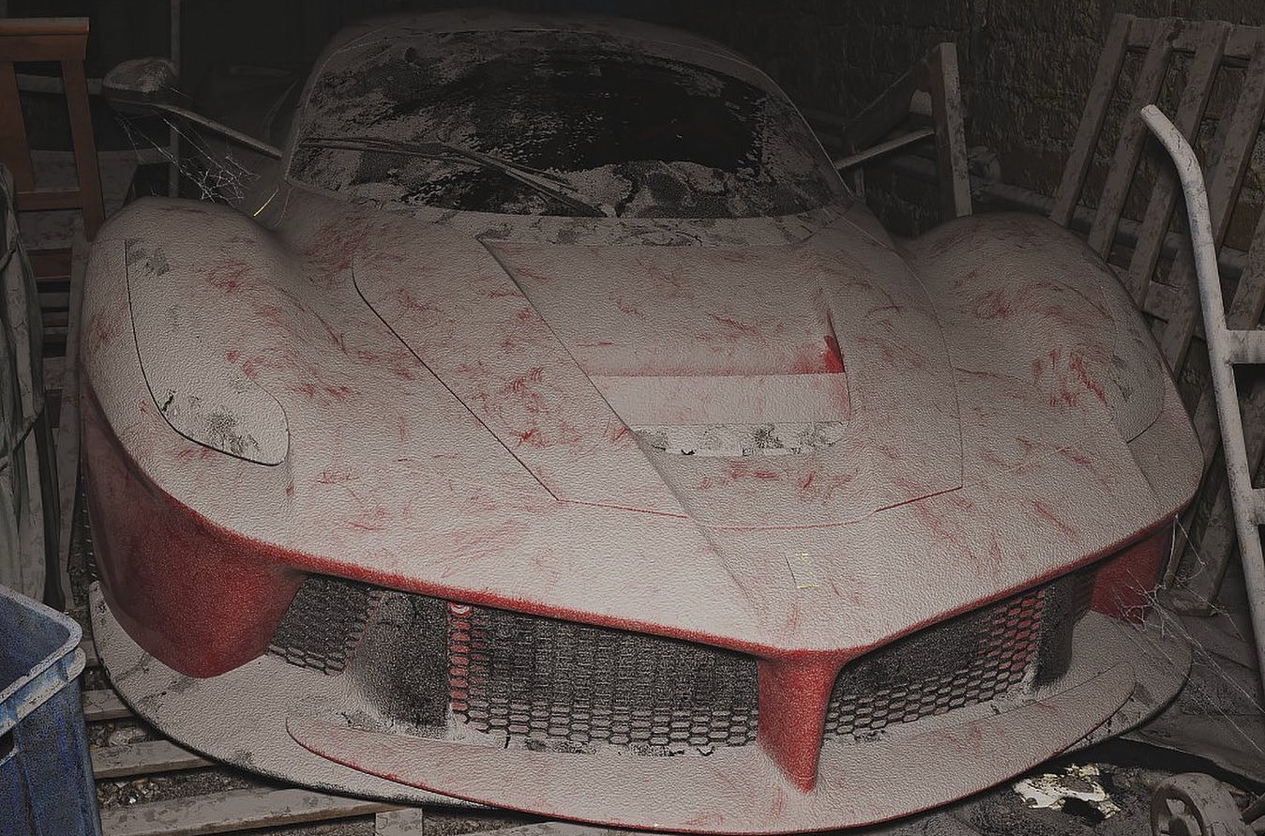 Abandoned Sports Cars (15 pics)