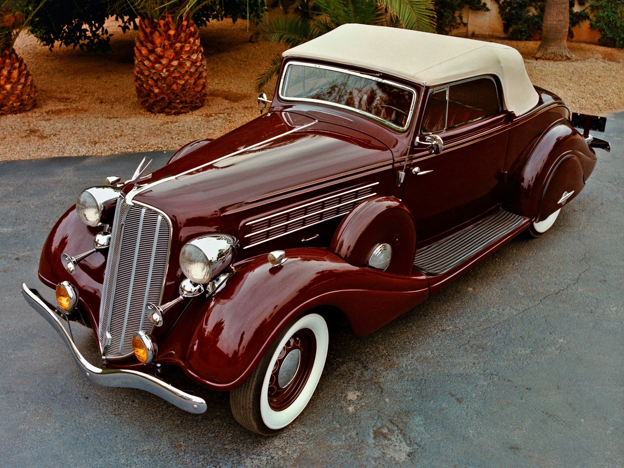 Amazing Retro Cars (17 pics)