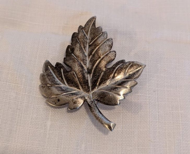 Interesting Finds In Thrift Shops (22 pics)