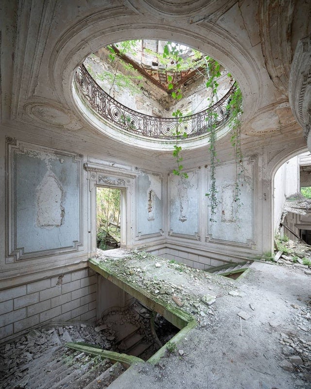 Amazing Abandoned Places (19 pics)