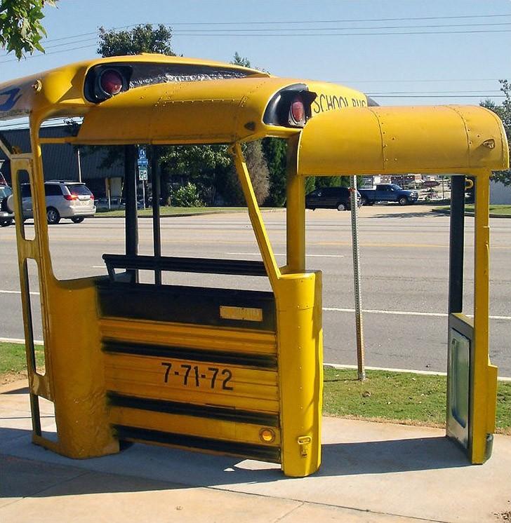 Unusual Bus Stops (29 pics)