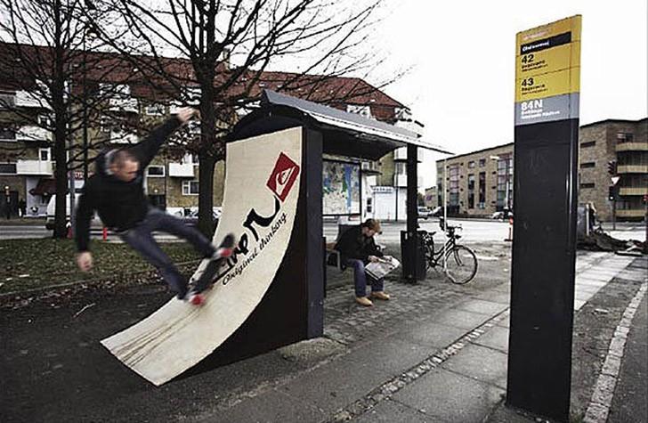 Unusual Bus Stops (29 pics)