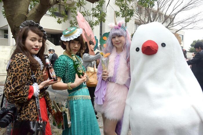 Funny Prom Costumes From Japan (33 pics)