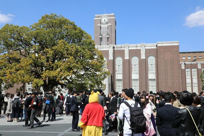 Funny Prom Costumes From Japan (33 pics)