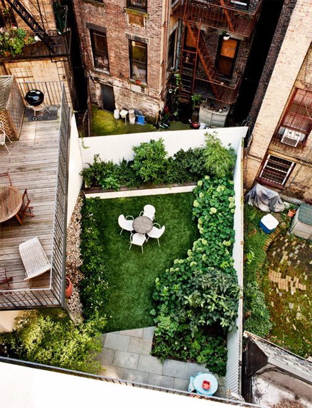 Awesome Balconies in New York (14 pics)