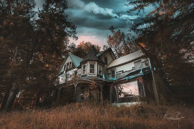 Beautiful Abandoned Places (18 pics)