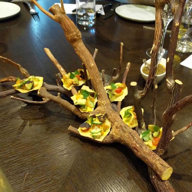 Odd Food Serving (18 pics)