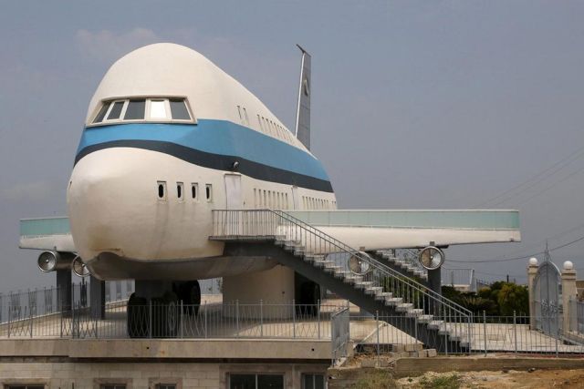 Strange Buildings (20 pics)