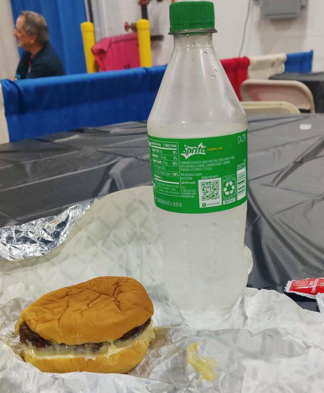 Bad Days Happen (42 pics)