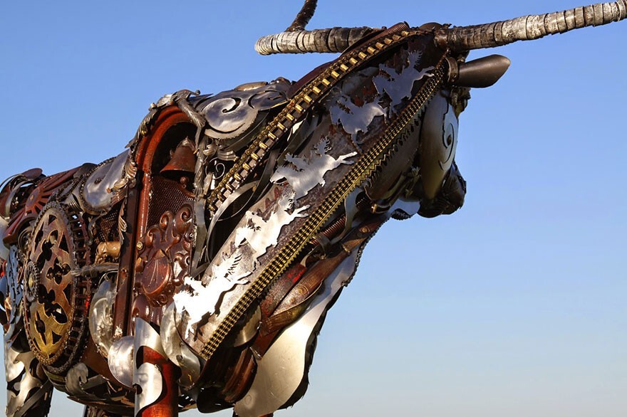 Cool Metal Sculptures (18 pics)