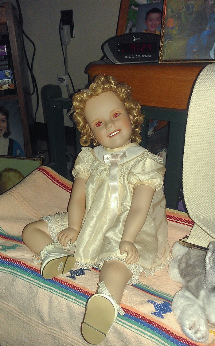 Creepy Finds In Old Houses (16 pics)