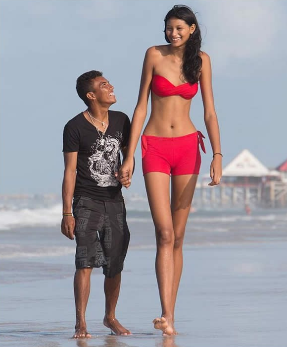 Problems Of Tall People (20 pics)