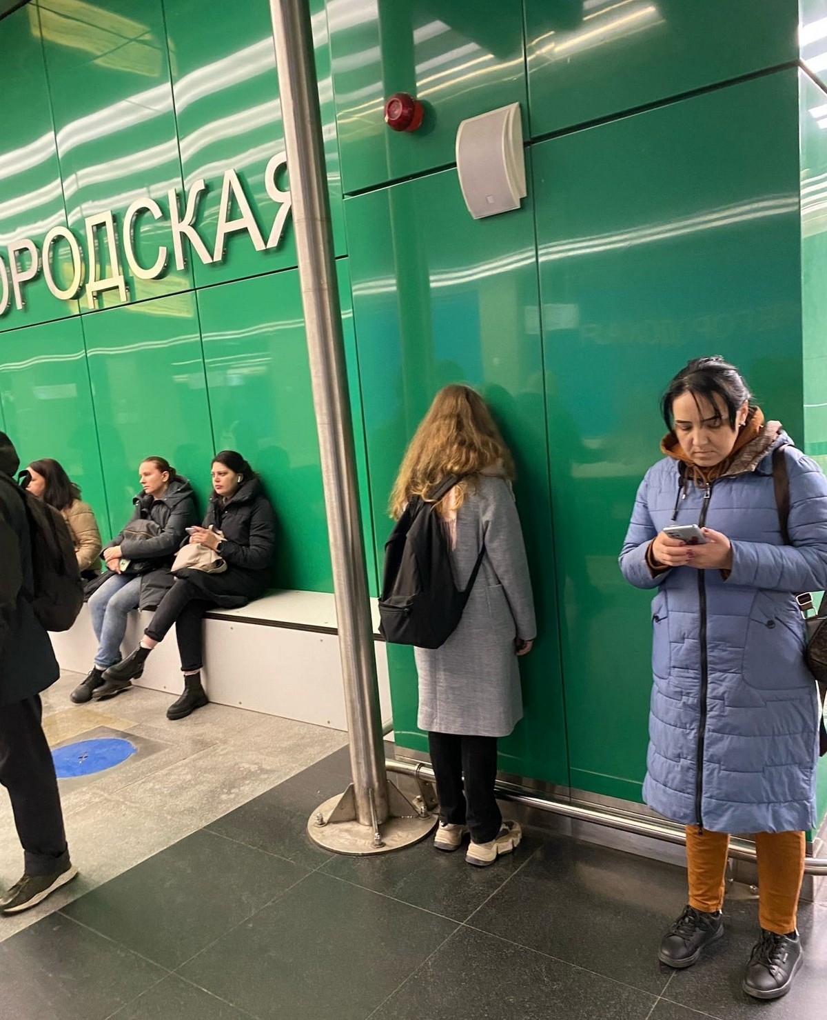 Strange People In The Subway (24 pics)