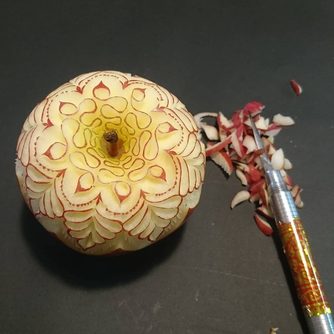 Awesome Carving (17 pics)