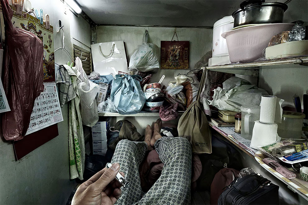 Very Small Apartments In China (15 pics)