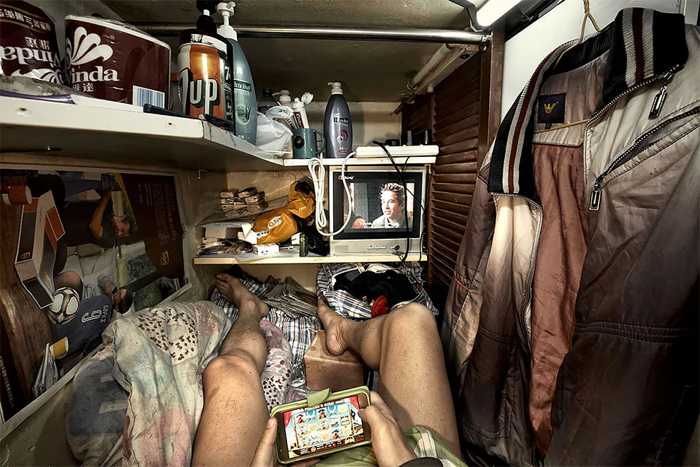 Very Small Apartments In China (15 pics)